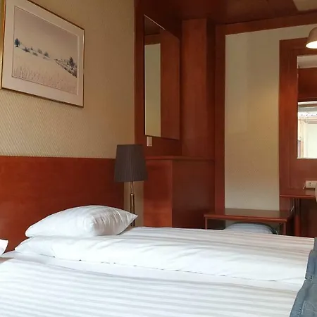 Astoria 호텔 3*