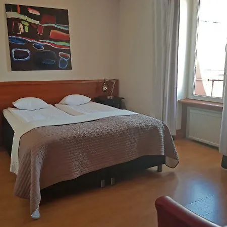Astoria מלון מאלמה